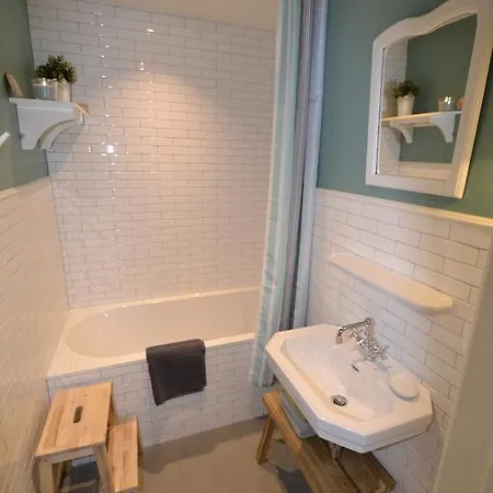 Het Koetshuis, Op 50m Zee, Voor 5 Personen, Centrum Westende Bad, Alle Comfort